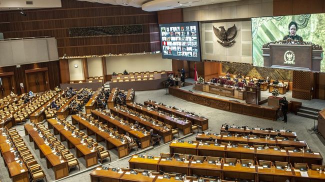 Rapat Paripurna DPR RI mengesahkan RUU TPKS menjadi undang-undang.