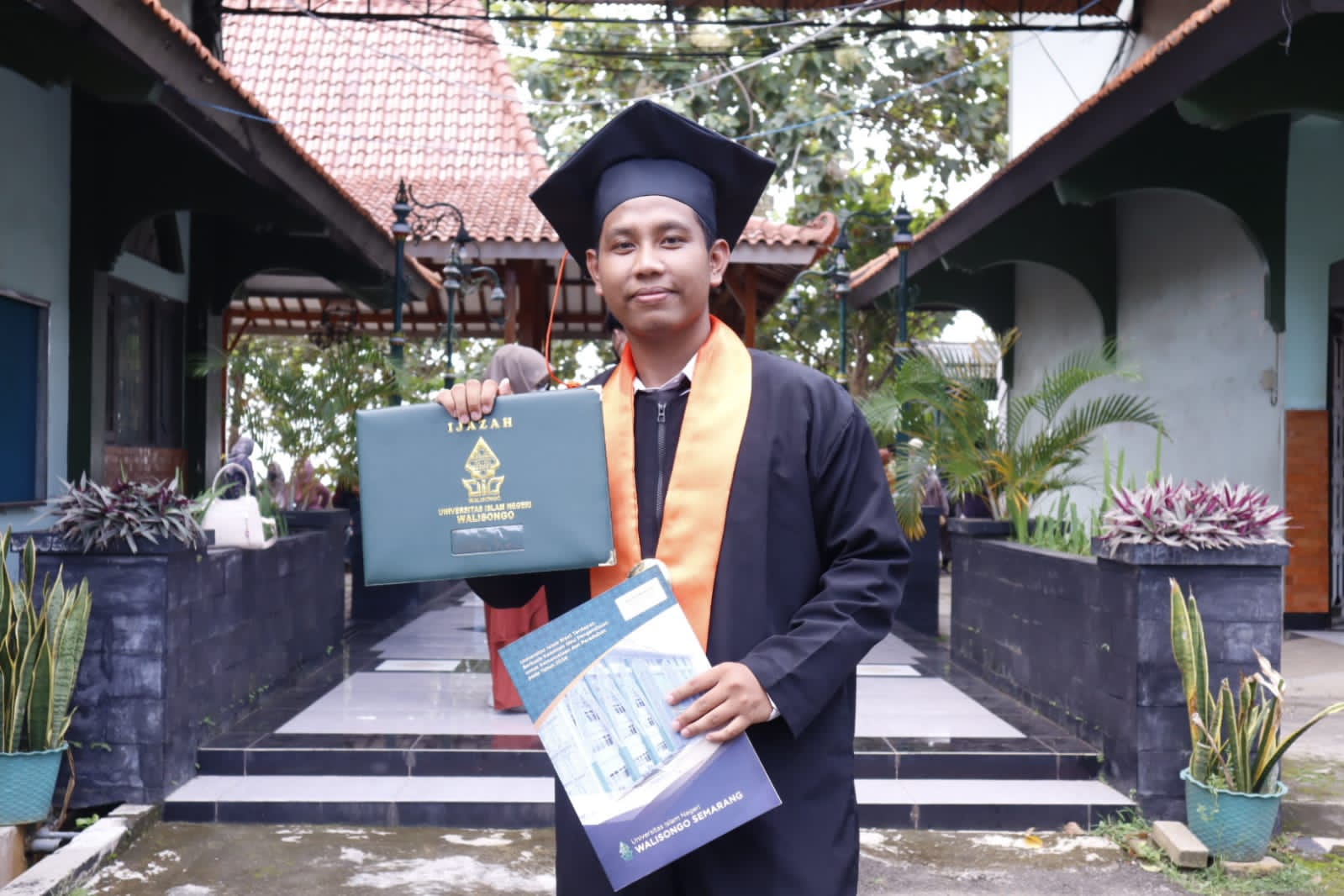 Sempat Terhalang Finansial, Agus Sikap Pantang Menyerah Mengantarkannya Pada Prestasi