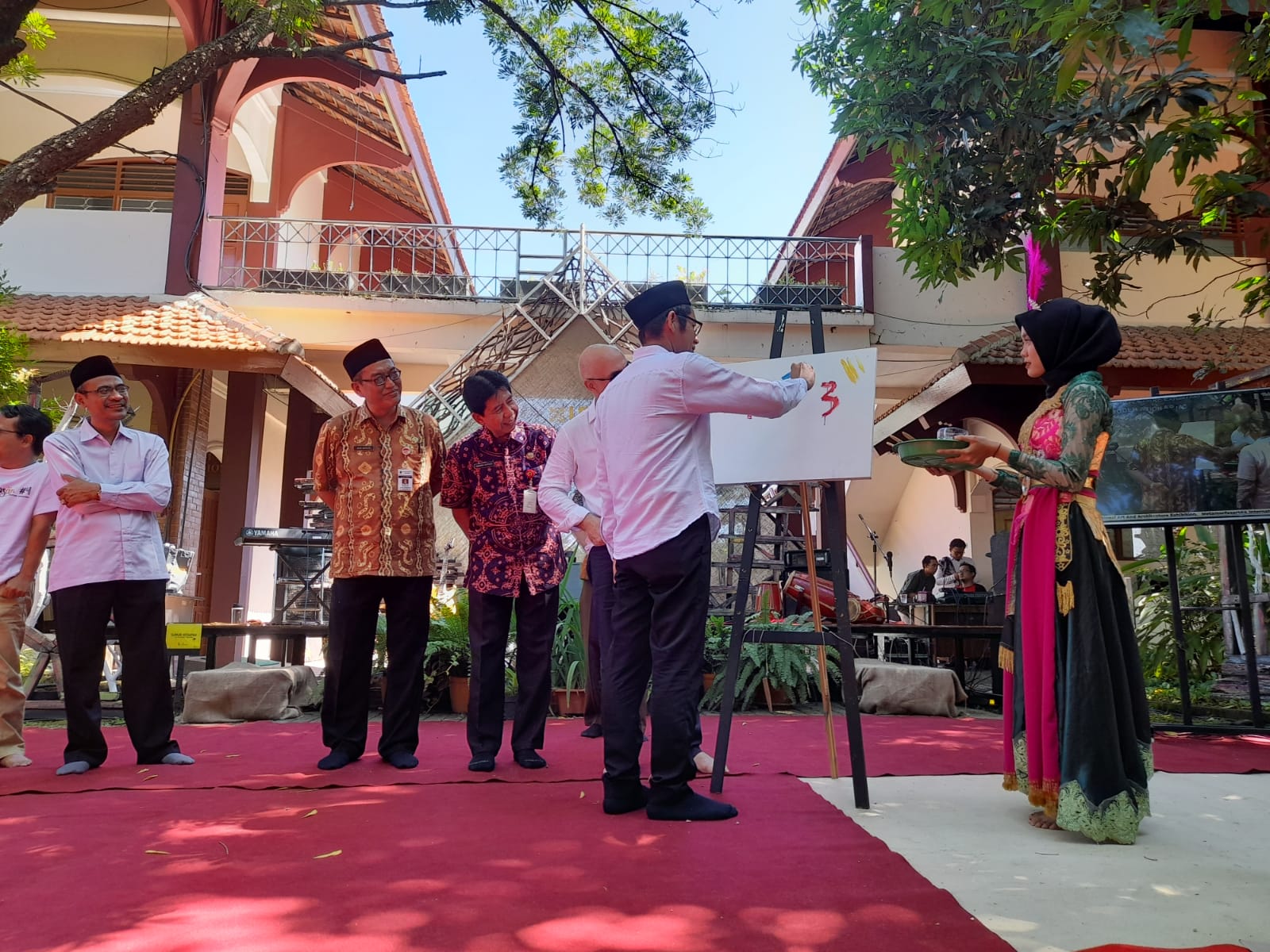 ISAI UIN Walisongo, Semarang, Metamorfosart 4