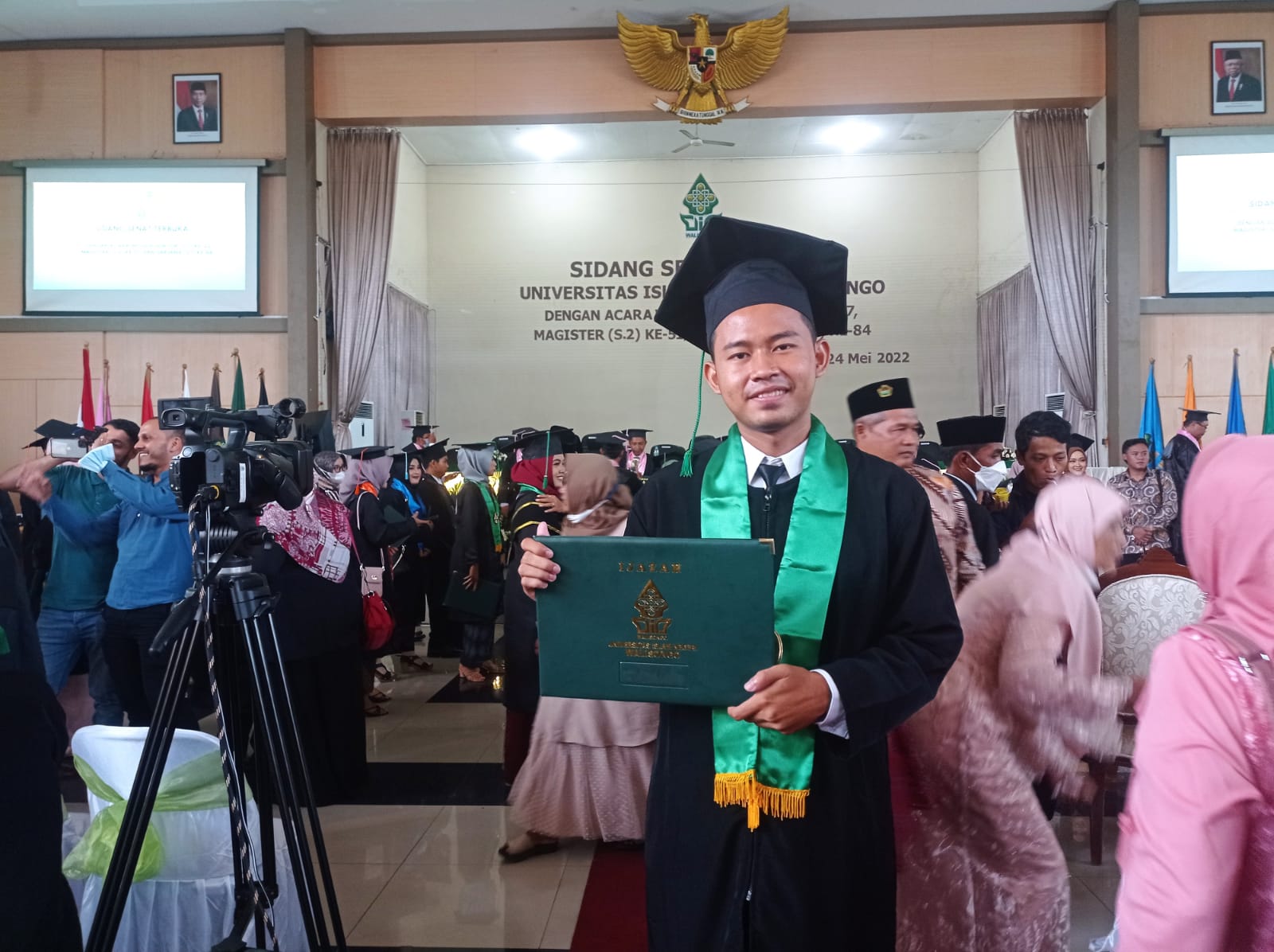 Wisudawan terbaik FITK UIN Walisongo periode 84