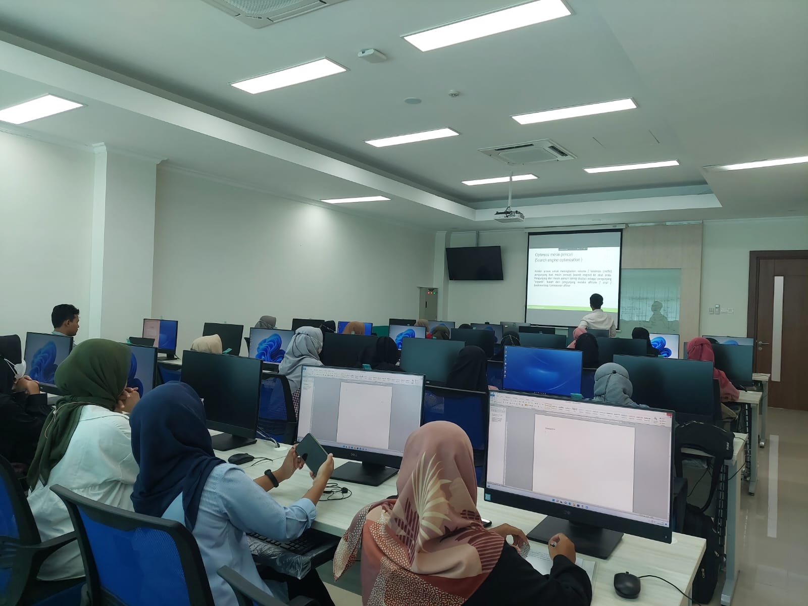 Suasana Pelatihan SEO oleh PTIPD.