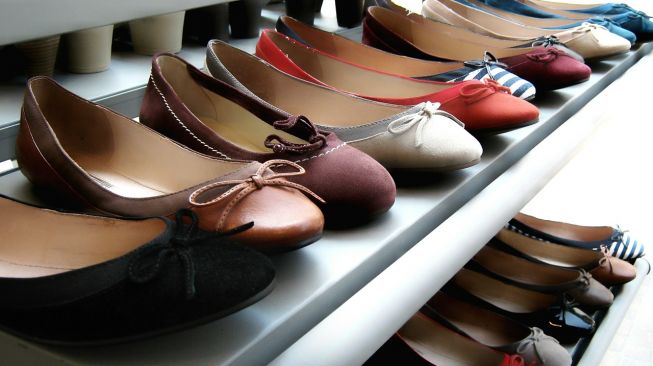 flat shoes