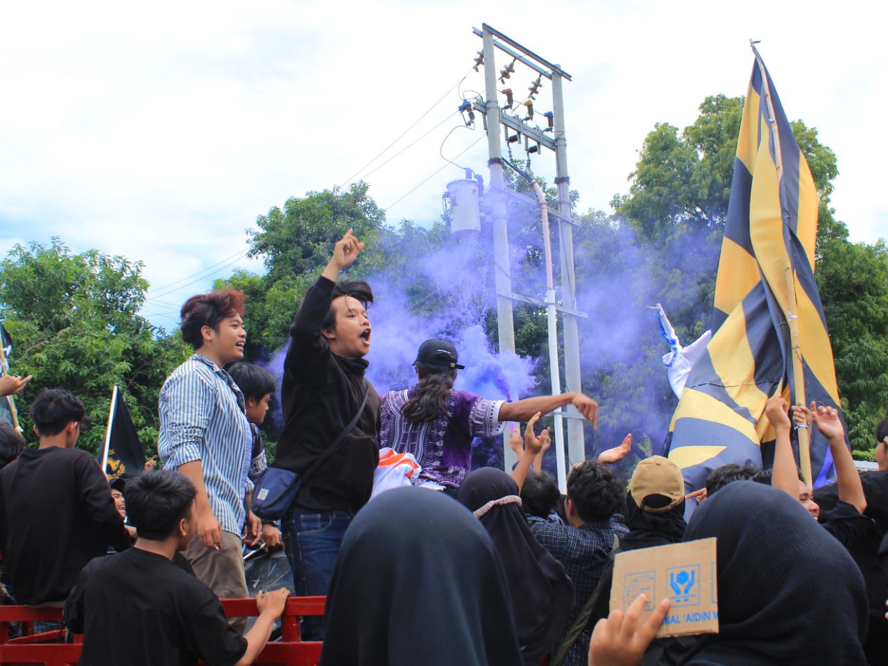 arak-arakan mahasiswa askagama isai