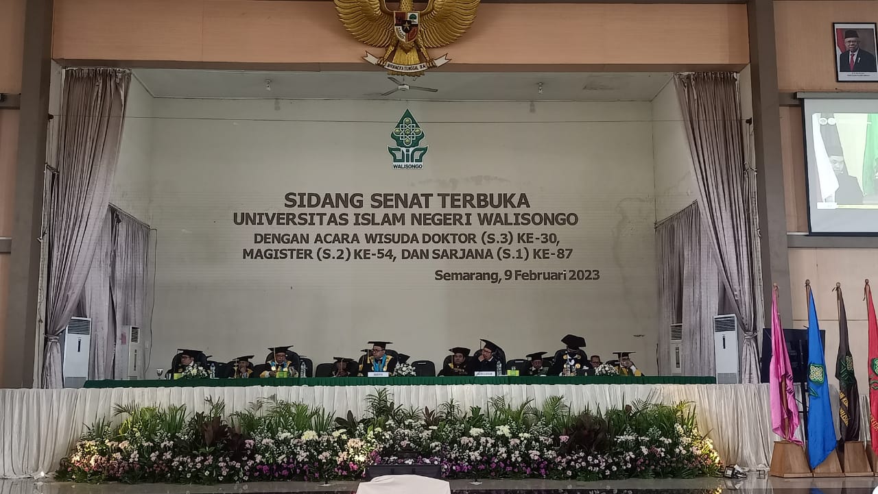 Wisuda UIN Walisongo