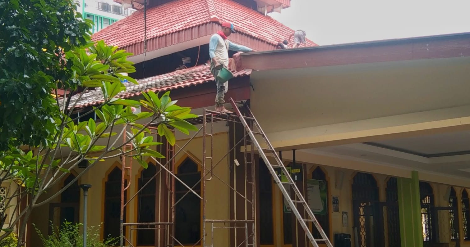Renovasi masjid kampus 3 UIN Walisongo