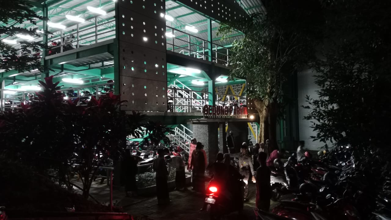 Lahan parkir UIN Walisongo, UIN Walisongo bersholawat