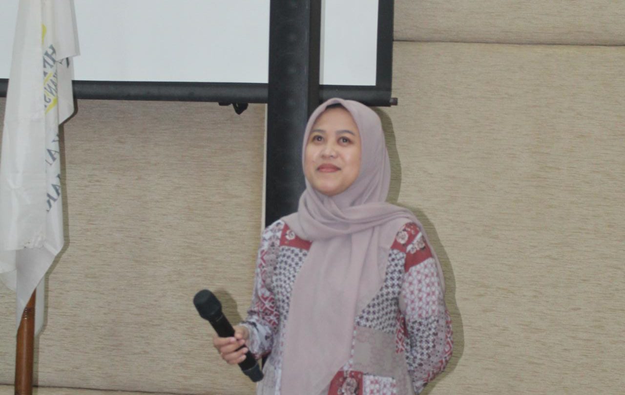 Ganis Ayu, Memulai Karier, UIN Walisongo