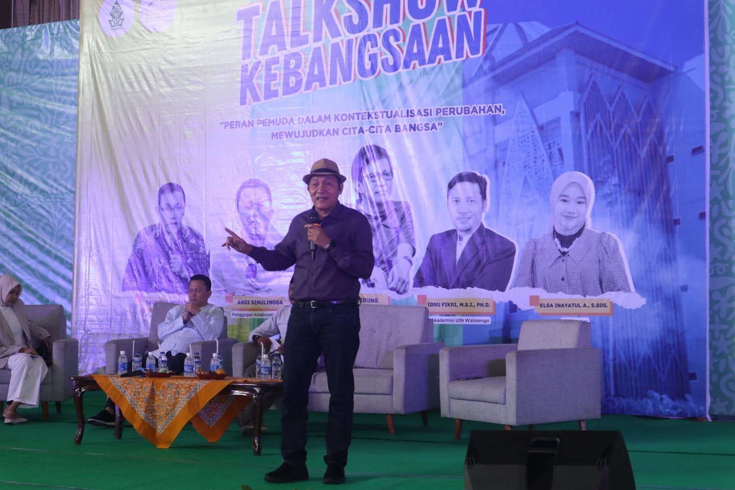 Saut Situmorang, UIN Walisongo