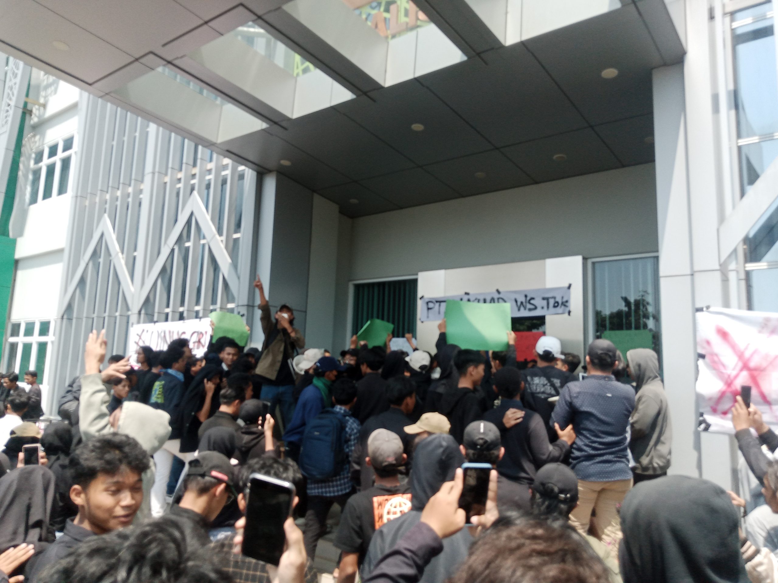 UIN Walisongo, Ma'had UIN Walisongo, Wajib Ma'had, Aksi Penolakan Wajib Ma'had 