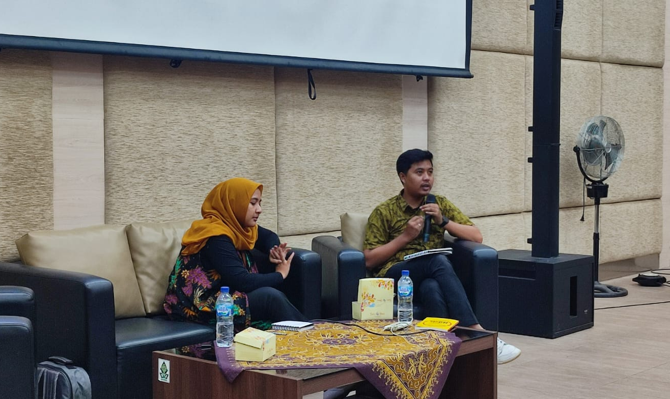 Abdul Aziz, Professional Public Relations, UIN Walisongo