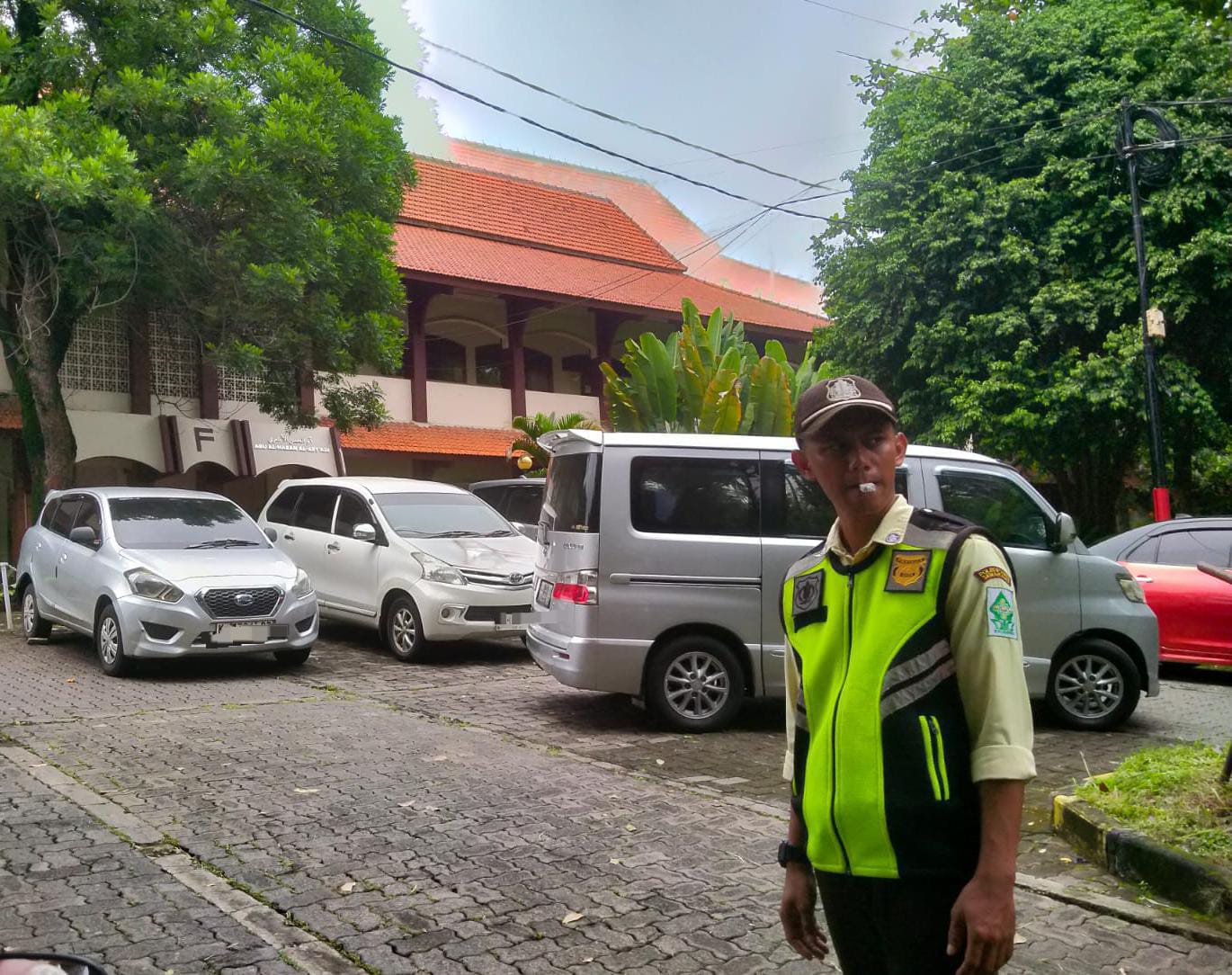 Lahan Parkir Kampus 3, Wisuda UIN Walisongo, UIN Walisongo, Satpam UIN Walisongo