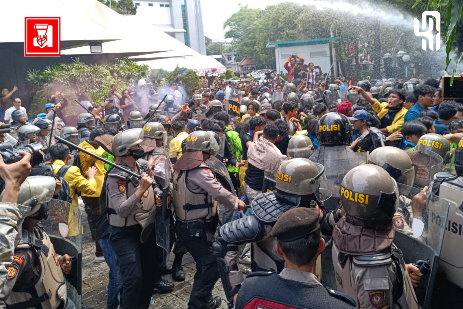RUU Pilkada, Aksi tolak RUU Pilkada, Penangkapan Demonstran, Tolak RUU Pilkada berujung chaos, Penangkapan massa aksi