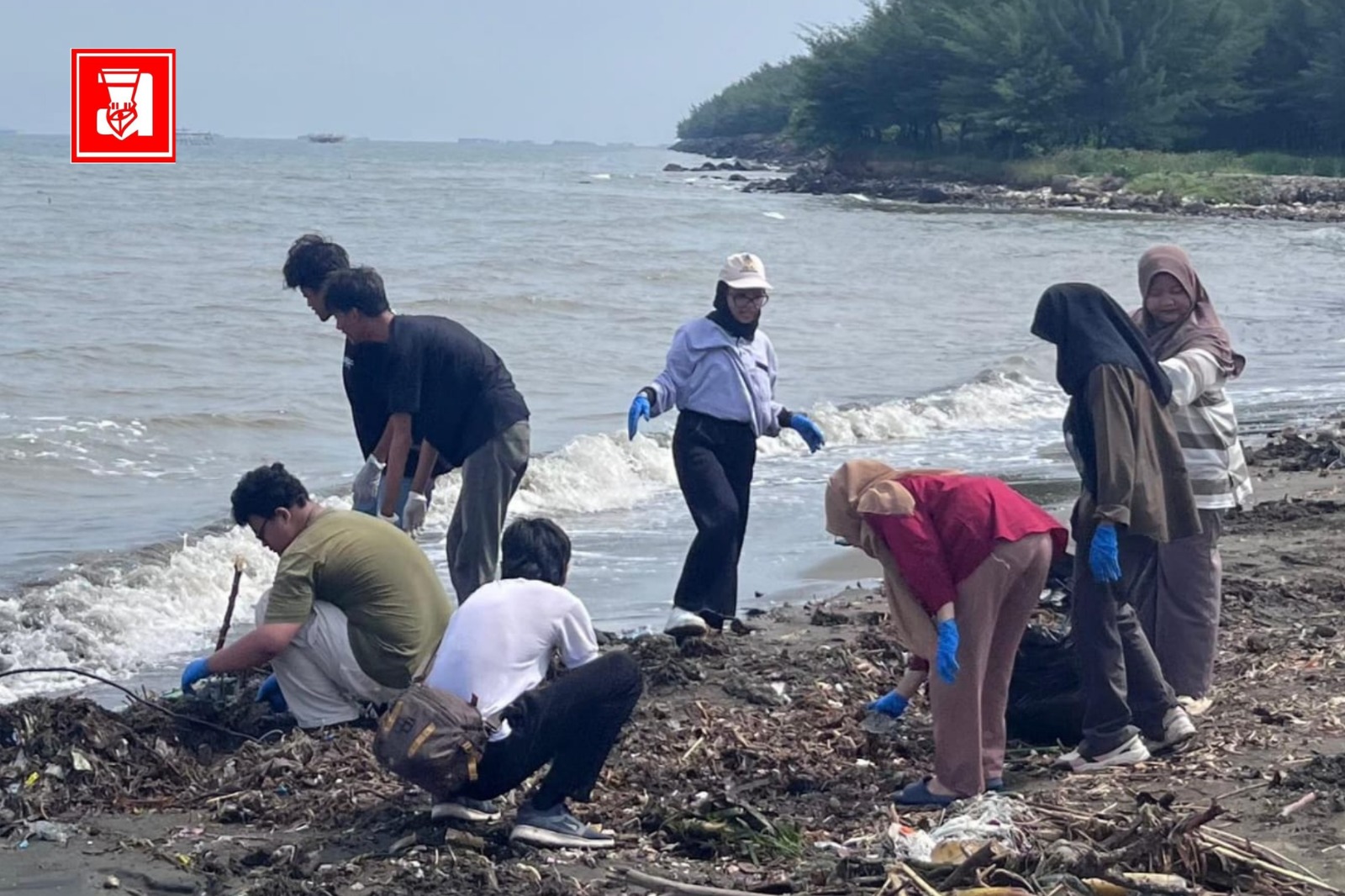 UIN Walisongo, Bersih-bersih sampah, Clean Up Pantai Maron, MD UIN Walisong, FDK UIN Walisongo