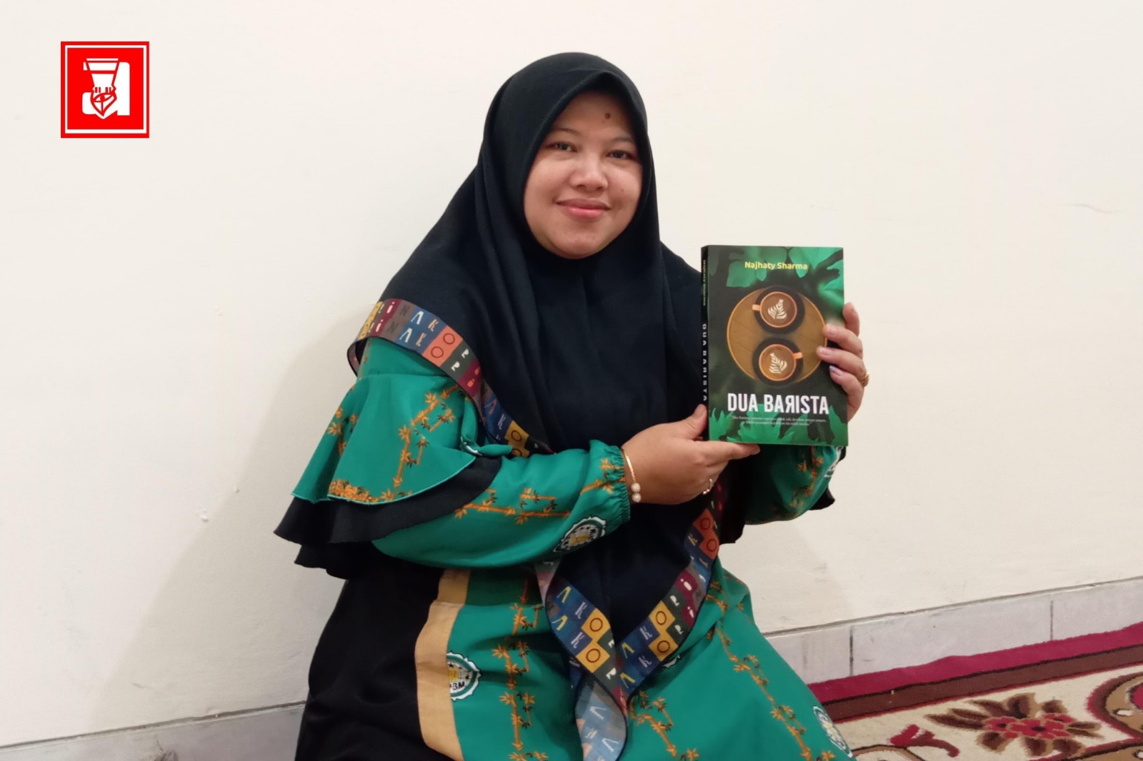 Najhaty Sharma, Penulis novel Dua Barista, Seminar Literasi, UKM JHQ, UIN Walisongo
