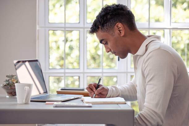 Manfaat Journaling, Tips Menulis Jurnal, Journaling, Jurnal Kesehatan Mental, Menulis Jurnal