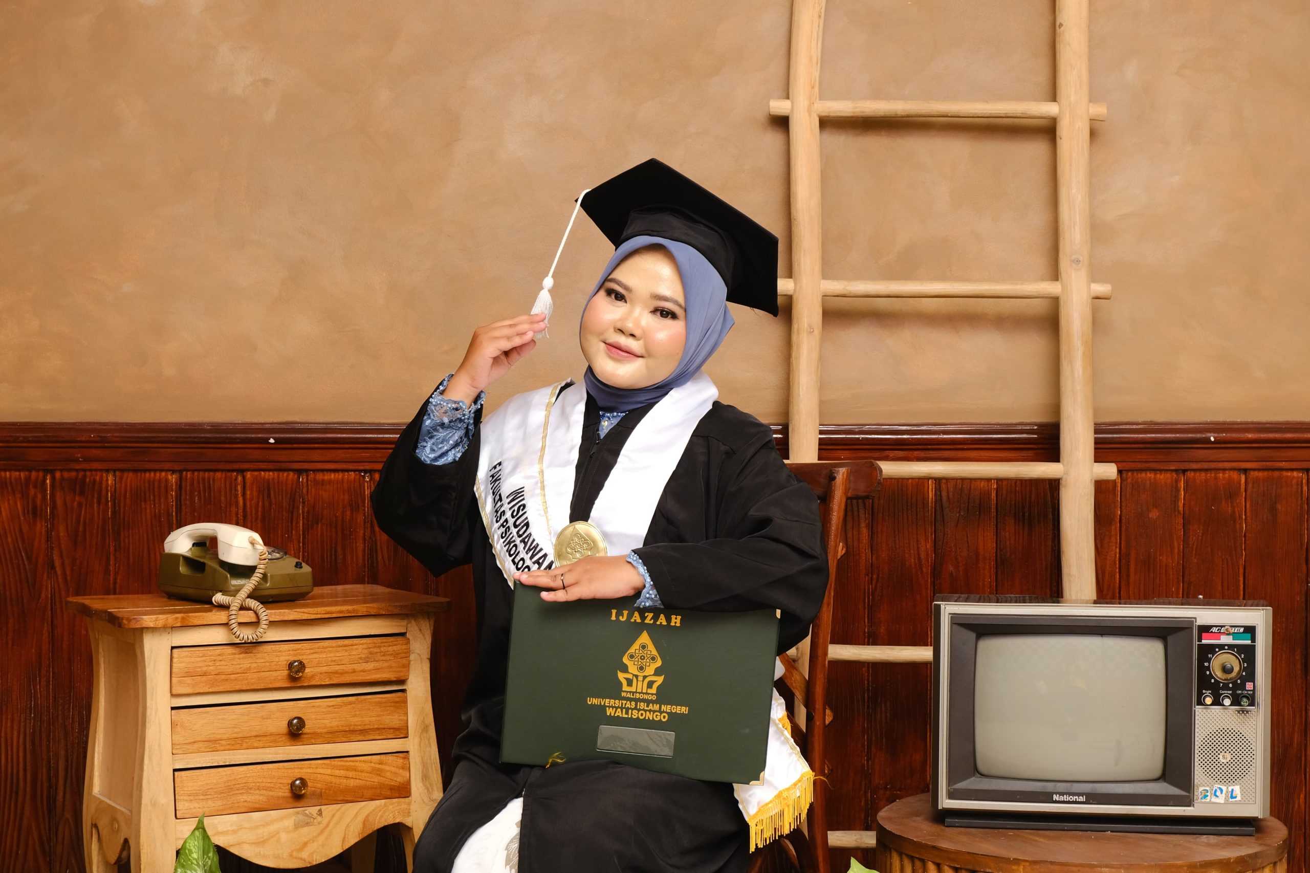 Wisudawan Terbaik FPK, Novita Sari, Wisuda UIN Walisongo, UIN Walisongo, Wisuda 2025