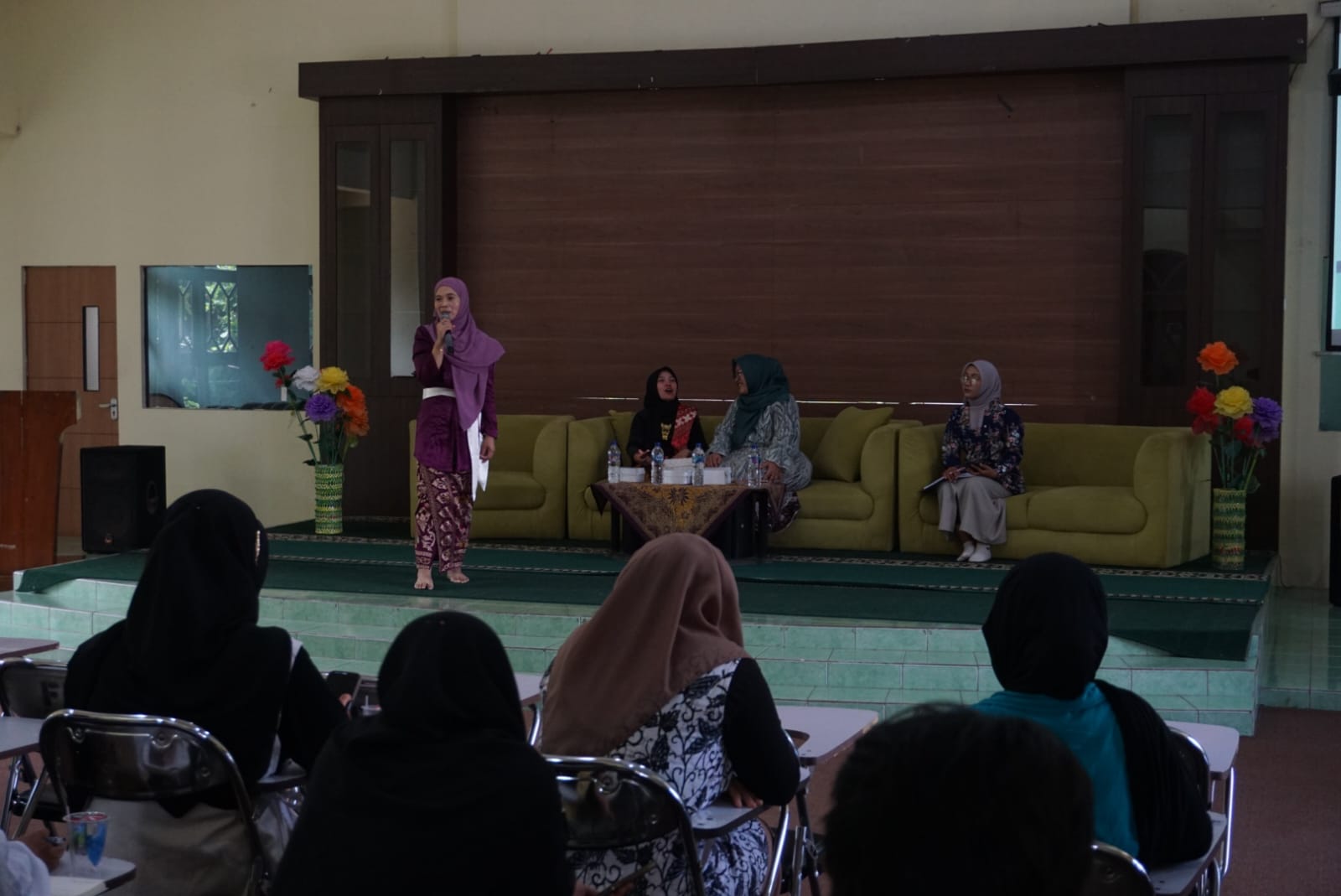 Hari Kartini, WPRC UIN Walisongo, Seminar Kartini, KPI UIN Walisongo, UIN Walisongo