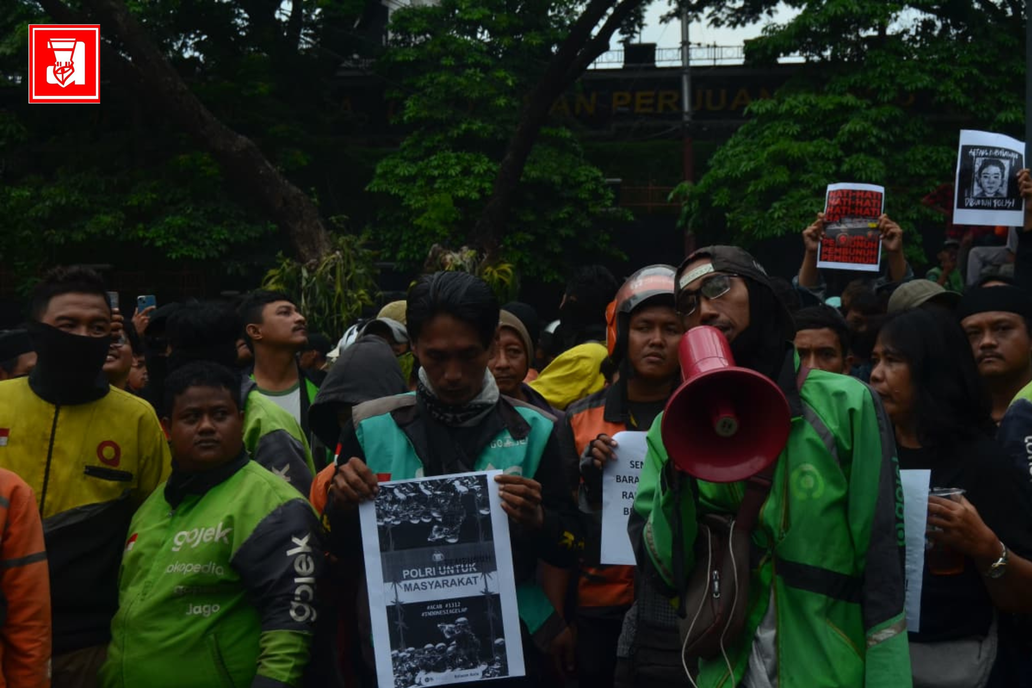 affan kurniawan, aksi solidaritas ojol, massa ojol, demo semarang, mapolda jateng