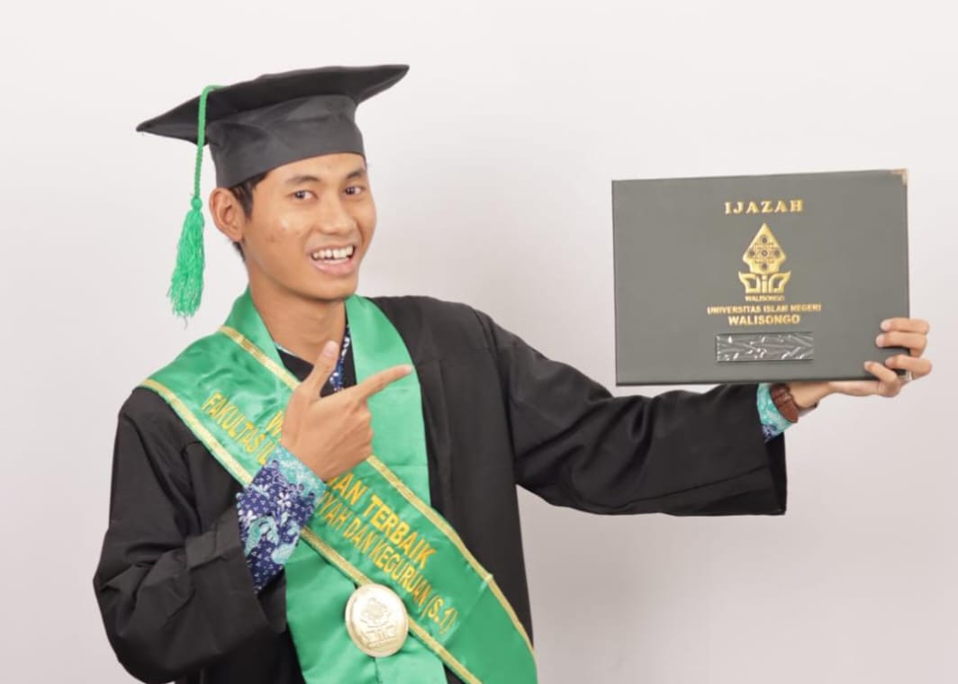Wisudawan Terbaik FITK, Wisuda UIN Walisongo, Muhammad Fawaid, UIN Walisongo, FITK UIN Walisongo