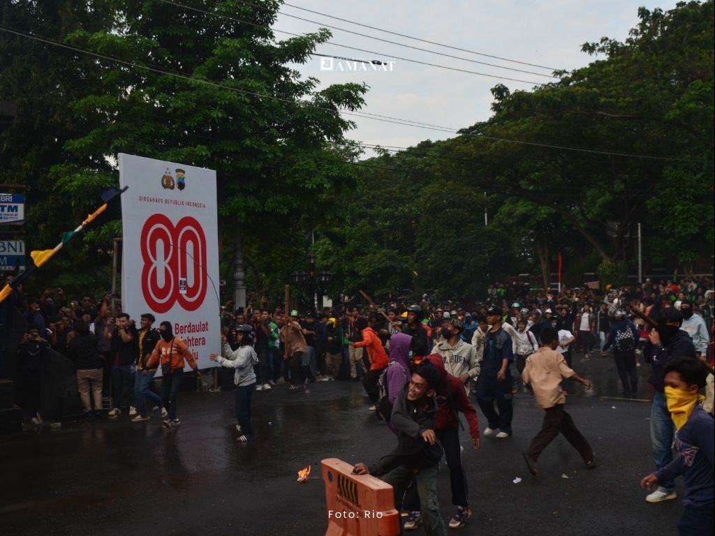 Affan Kurniawan, Aksi Solidaritas Ojol, Mapolda Jateng, Demo Ojol, Demo Semarang